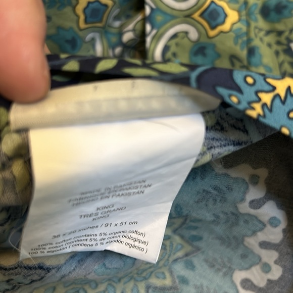 2 Pottery Barn King Shams - Picture 5 of 5